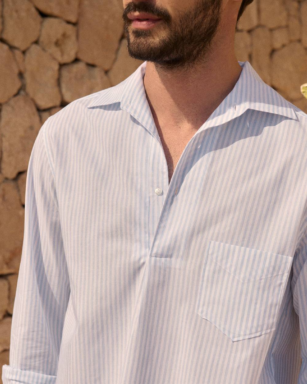 Manebí Poplin Nassau Polo Shirt - Light Blue \u0026 White Watercolor Stripes In vendita