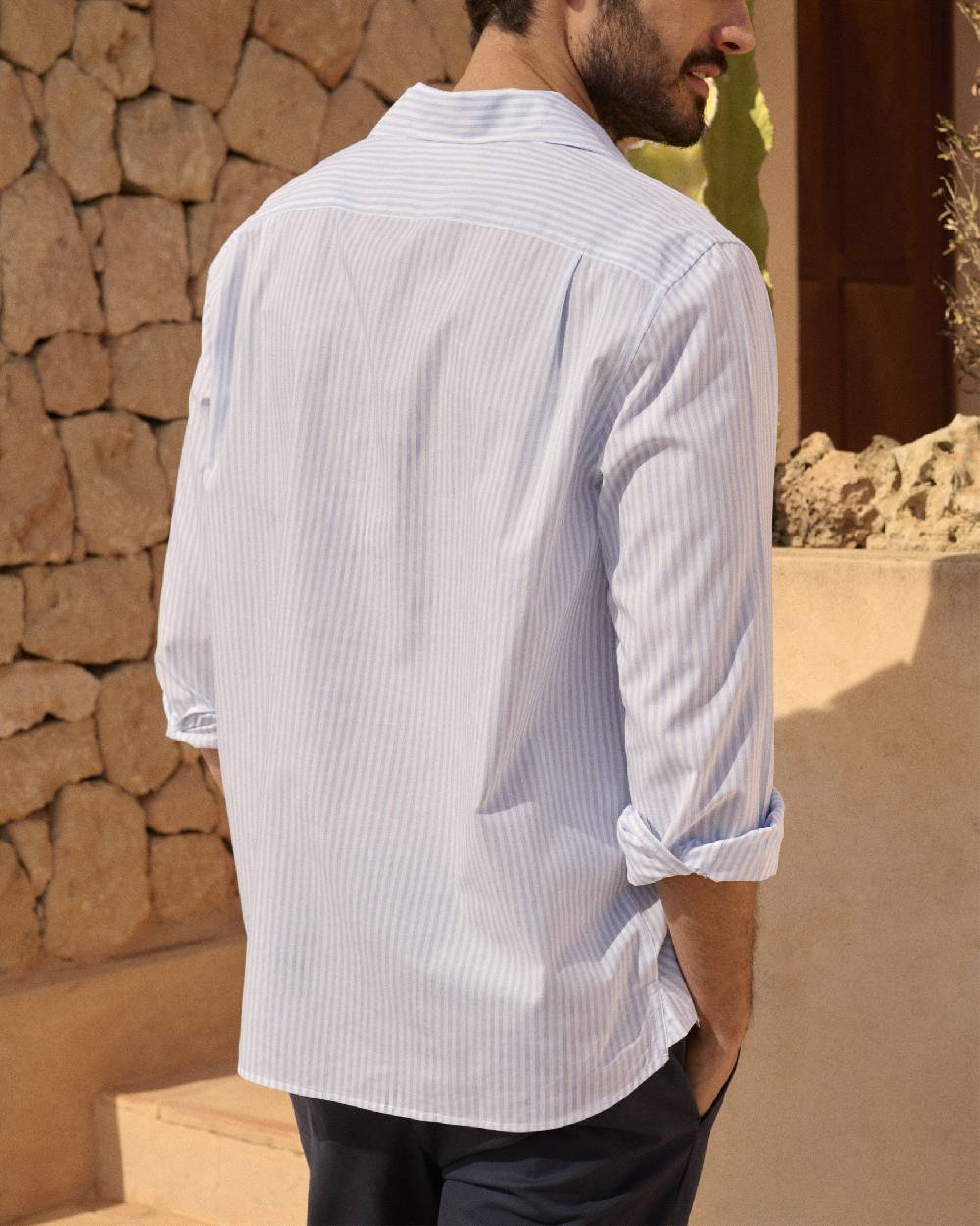 Manebí Poplin Nassau Polo Shirt - Light Blue \u0026 White Watercolor Stripes In vendita
