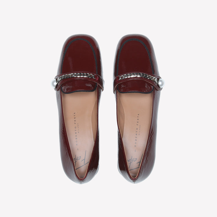 Roberto Festa MOCASSINO IN VERNICE BORDEAUX CON ACCESSORIO CATENA ARGENTO DODI Pezzi Unici