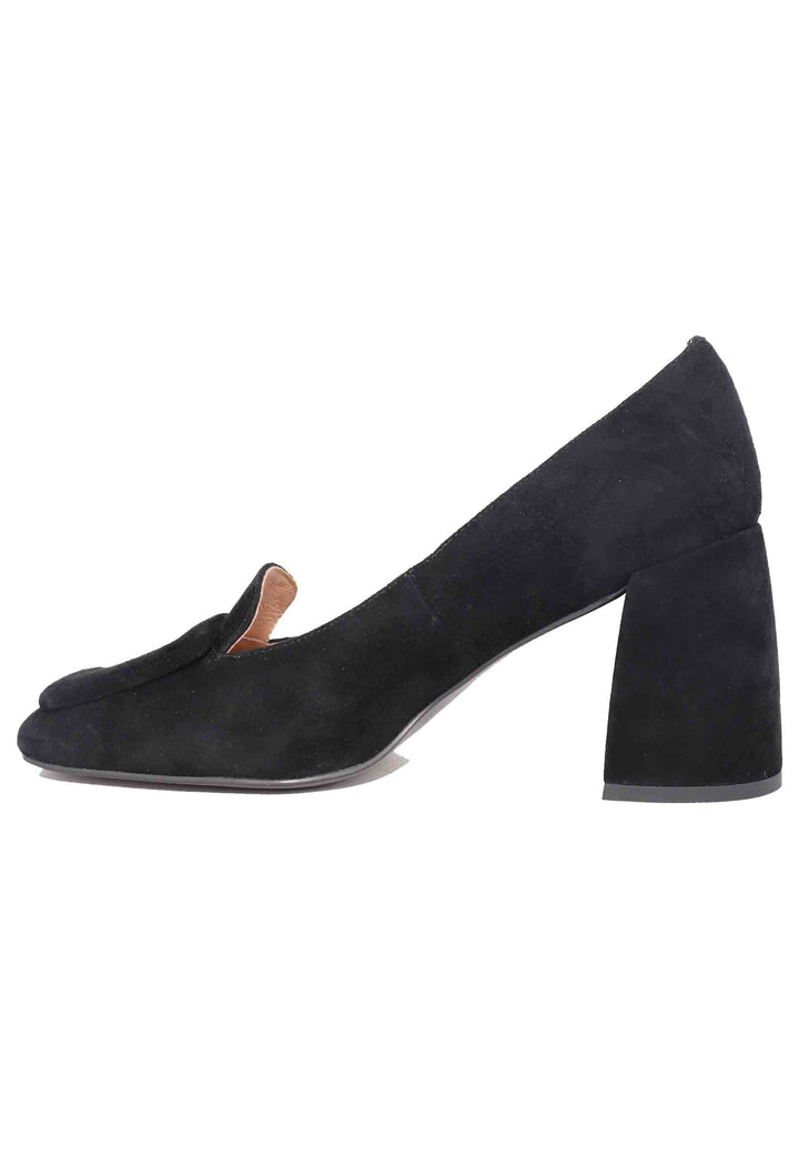 Spatarella Mocassini donna in camoscio nero con punta quadra e fibbia in tinta Marla Prezzo Ridotto