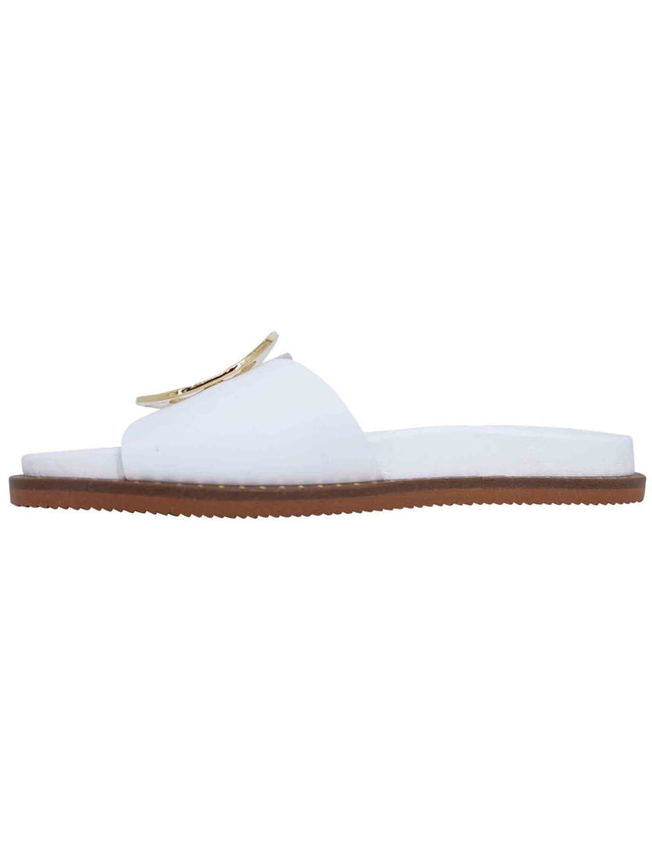 Spatarella Sandali donna flat in pelle bianca con fussbett e fibbia in oro I Più Venduti