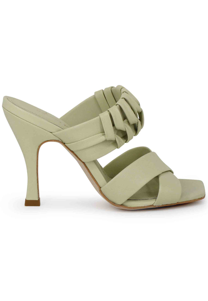 Spatarella Sandali donna in pelle verde con tacco alto e punta quadra In Vendita