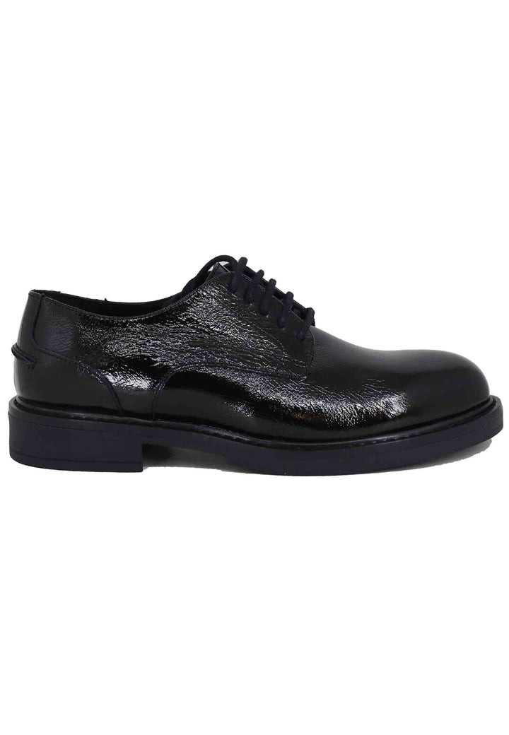 Spatarella Stringate donna in pelle naplack nero con suola in gomma e tacco basso Saldi Di Fabbrica