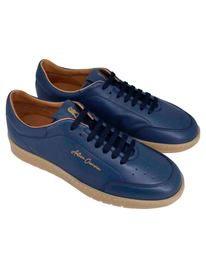 Spatarella Sneakers uomo in pelle celeste con suola in gomma ambra Pezzi Unici