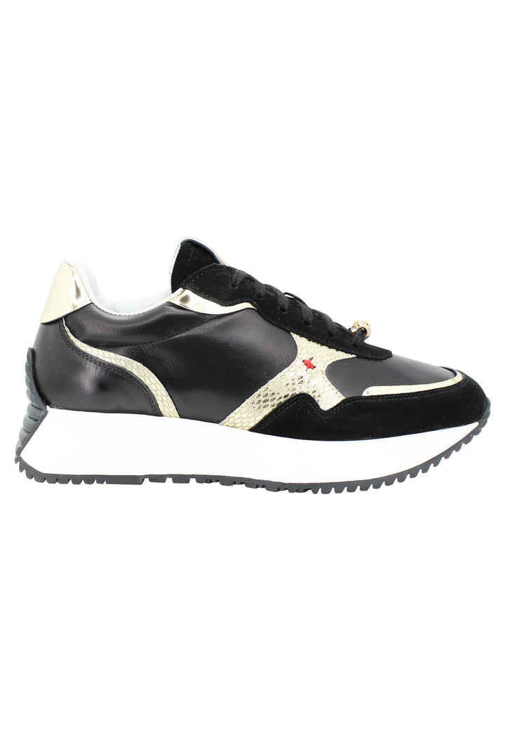 Spatarella Sneakers donna in pelle nera con riporti in pelle oro e zeppa in gomma bianca Outlet