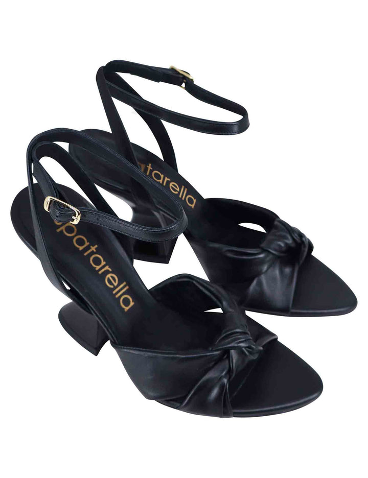 Spatarella Sandali donna in pelle nera con tacco alto e cinturino alla caviglia Saldi