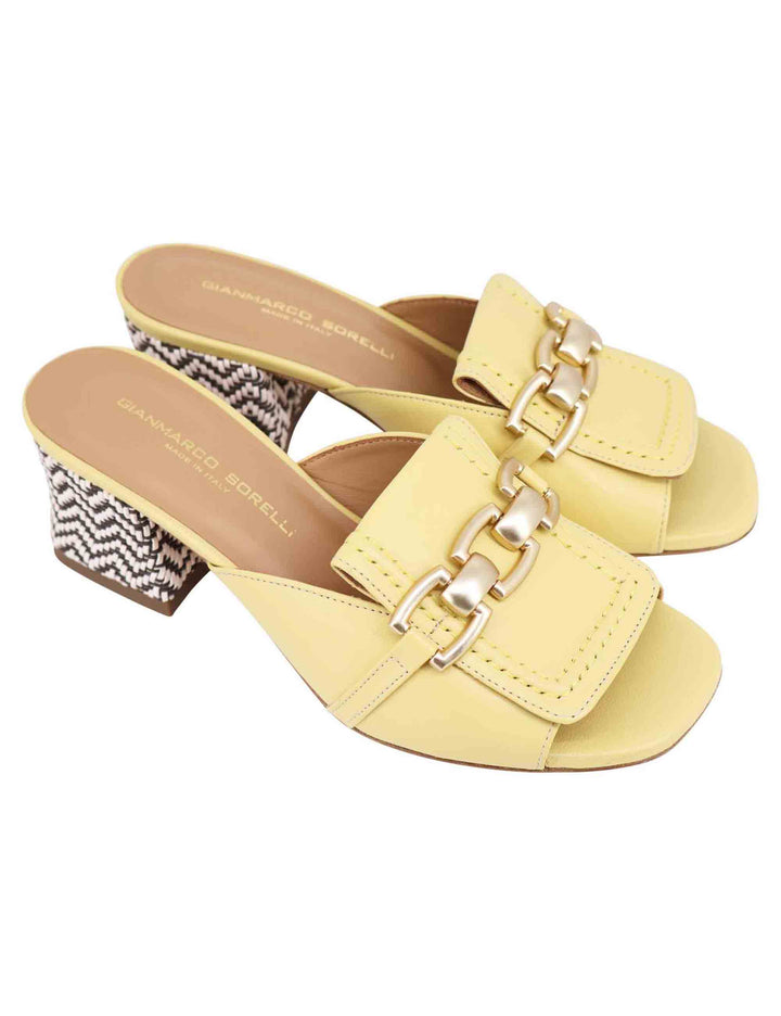 Spatarella Sandali donna in pelle gialla con morsetto in oro Enormi sconti