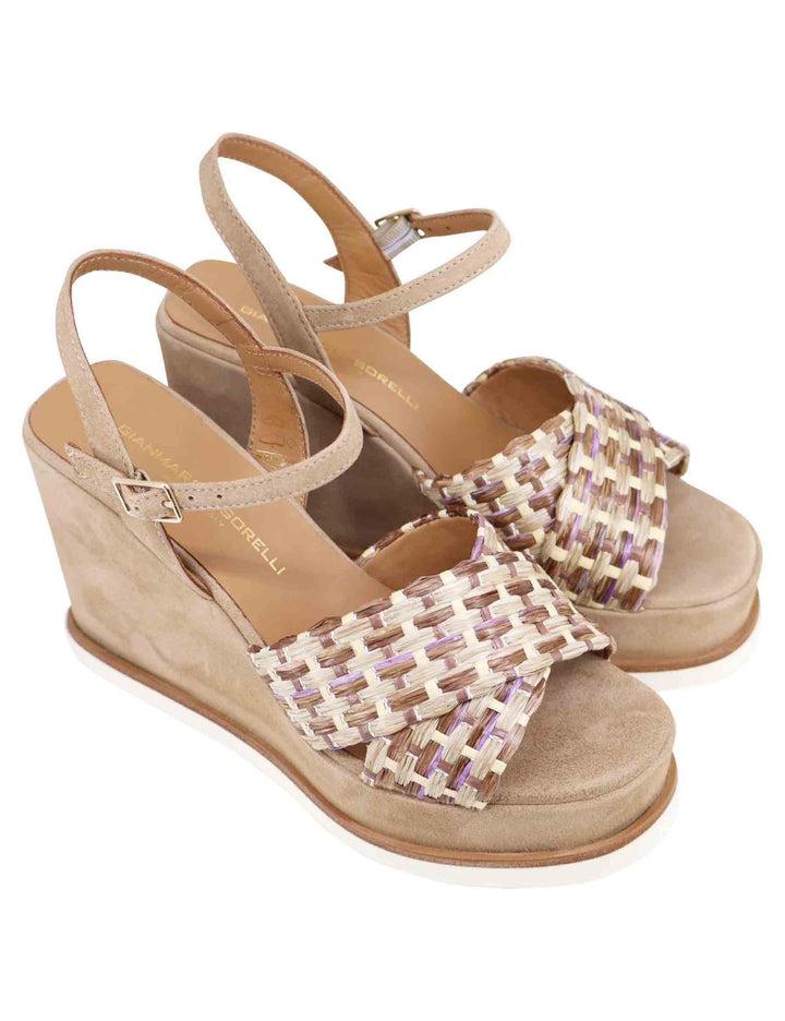 Spatarella Sandali donna in camoscio beige con cinturino alla caviglia e zeppa alta In Linea