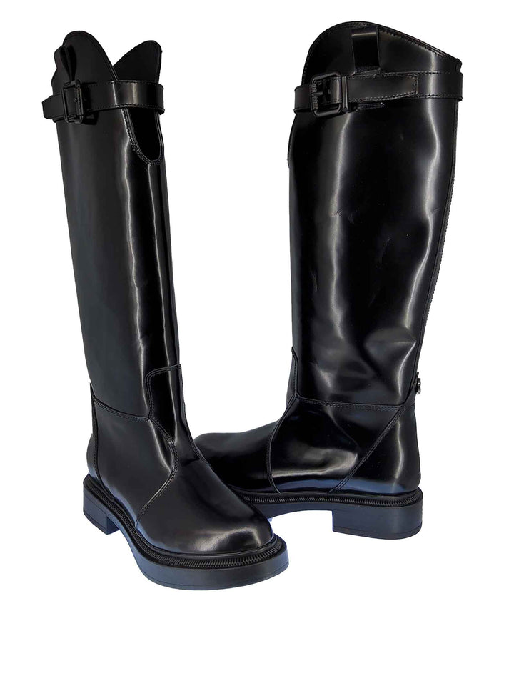 Spatarella Calzature Donna Stivali Cavallerizza in Pelle Nera Lucida con Cinturino e Fondo in Gomma in Tinta Fino Al -60%