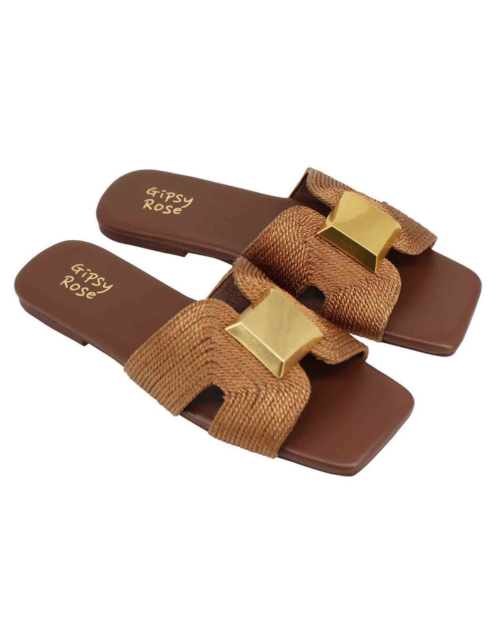 Spatarella Sandali flat donna in tessuto cuoio con borchia in oro e punta quadra Offerta per la Festa della Mamma