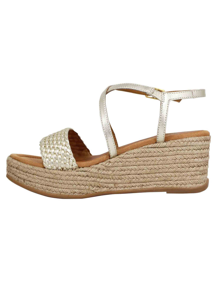 Spatarella Sandali donna in pelle laminata platino intrecciata con zeppa in corda Fino Al -60%