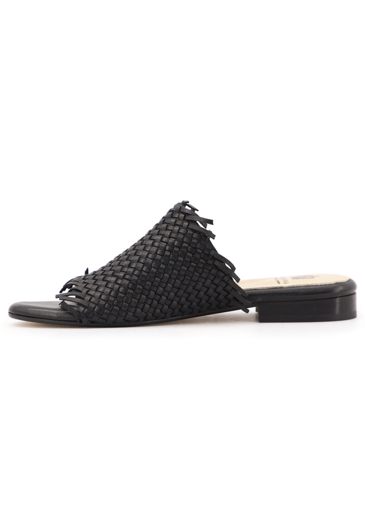 Spatarella Sandali bassi donna in pelle intrecciata nera Sconto di tempo limitato