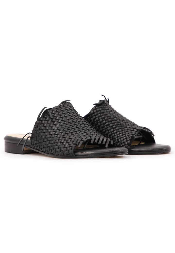 Spatarella Sandali bassi donna in pelle intrecciata nera Sconto di tempo limitato