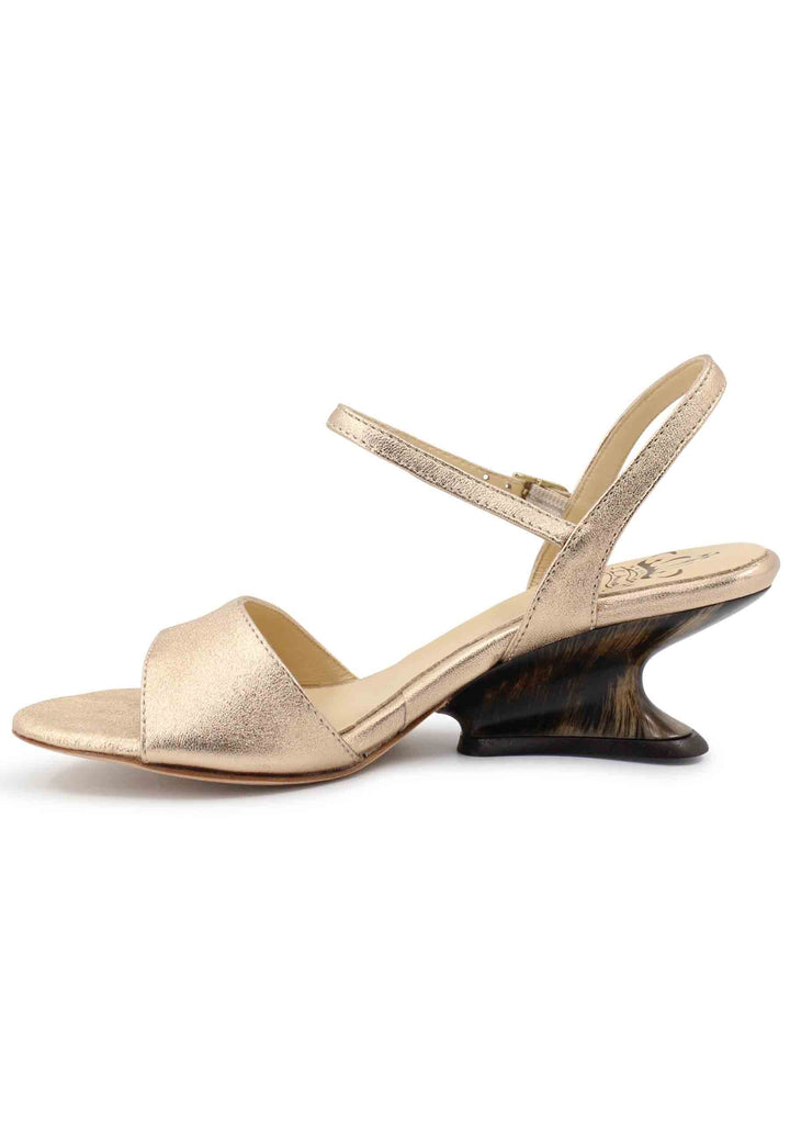 Spatarella Sandali donna in pelle laminata nude con zeppa bassa Offerta natalizia