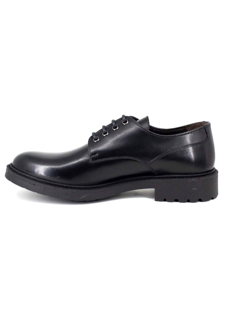 Spatarella Stringate uomo in pelle opaca nera con suola in gomma Prezzo basso