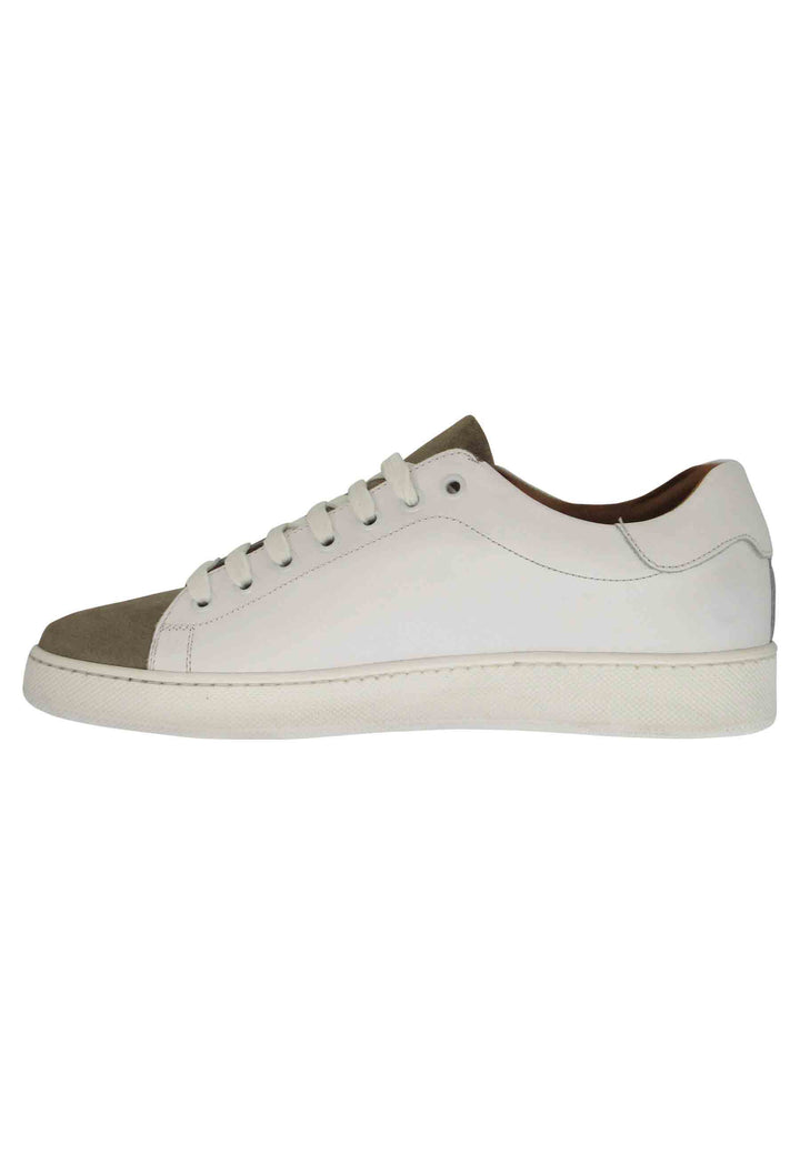 Spatarella Sneakers uomo in pelle off white con fondo in gomma Ultimo giorno