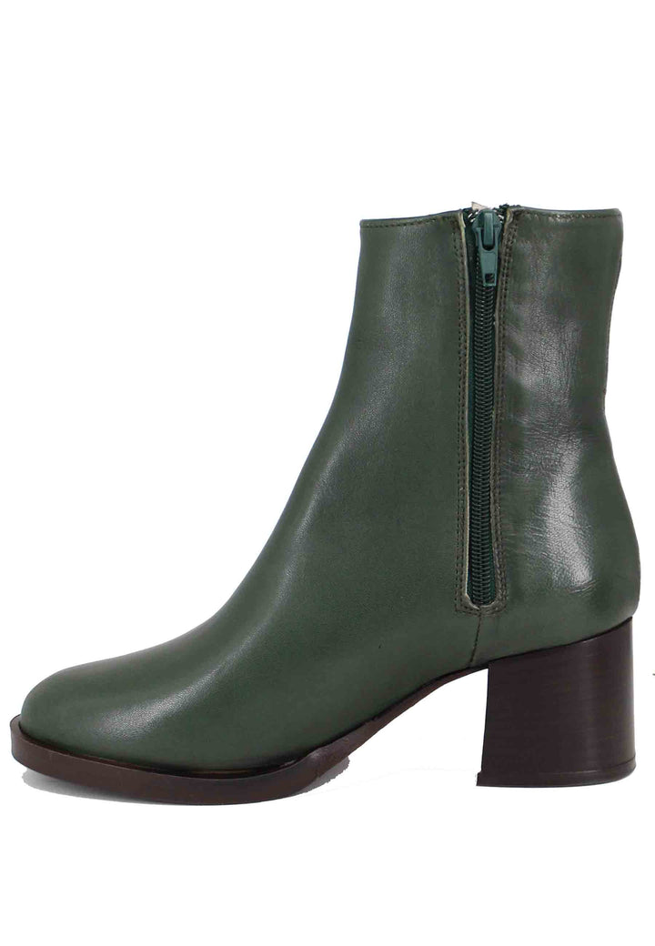 Spatarella Stivaletti donna in pelle verde tacco basso Acquista Ora