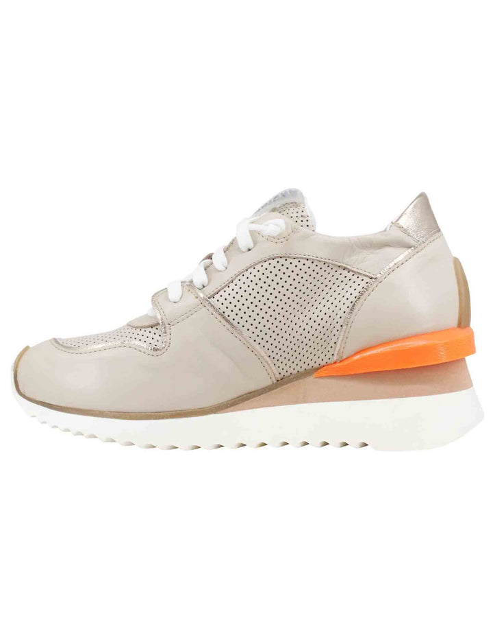Spatarella Sneakers donna in pelle beige con zeppa interna Offerta