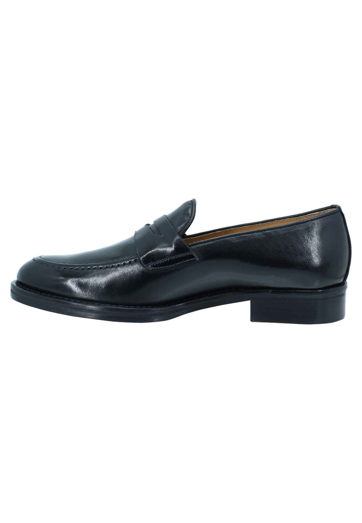 Spatarella Mocassini uomo in pelle nera con punta affusolata e suola in cuoio Negozio online di fabbrica