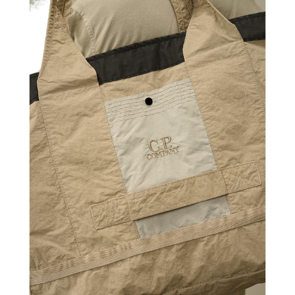 C.P. Company Plain Paper Touch Duffel Bag Consegna Veloce