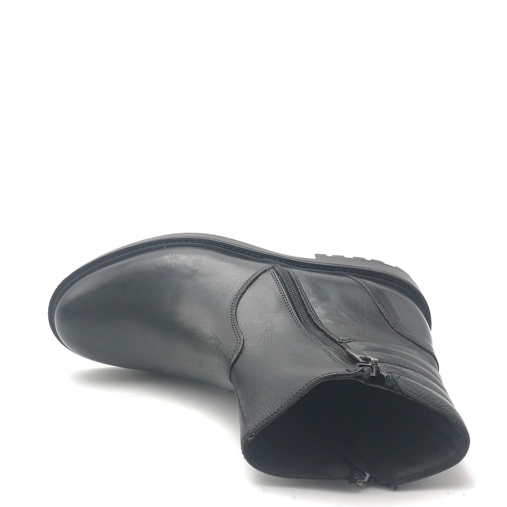 Zulian Calzature Stivaletto in pelle nera Spedizione Gratuita