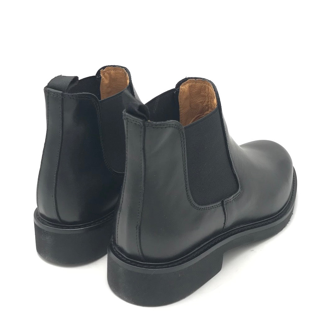 Zulian Calzature Stivaletto beatles in pelle nera Sottocosto