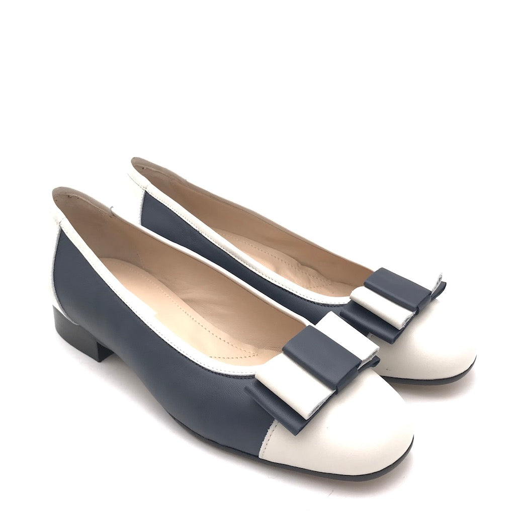 Zulian Calzature Ballerina in pelle blu-panna Saldi