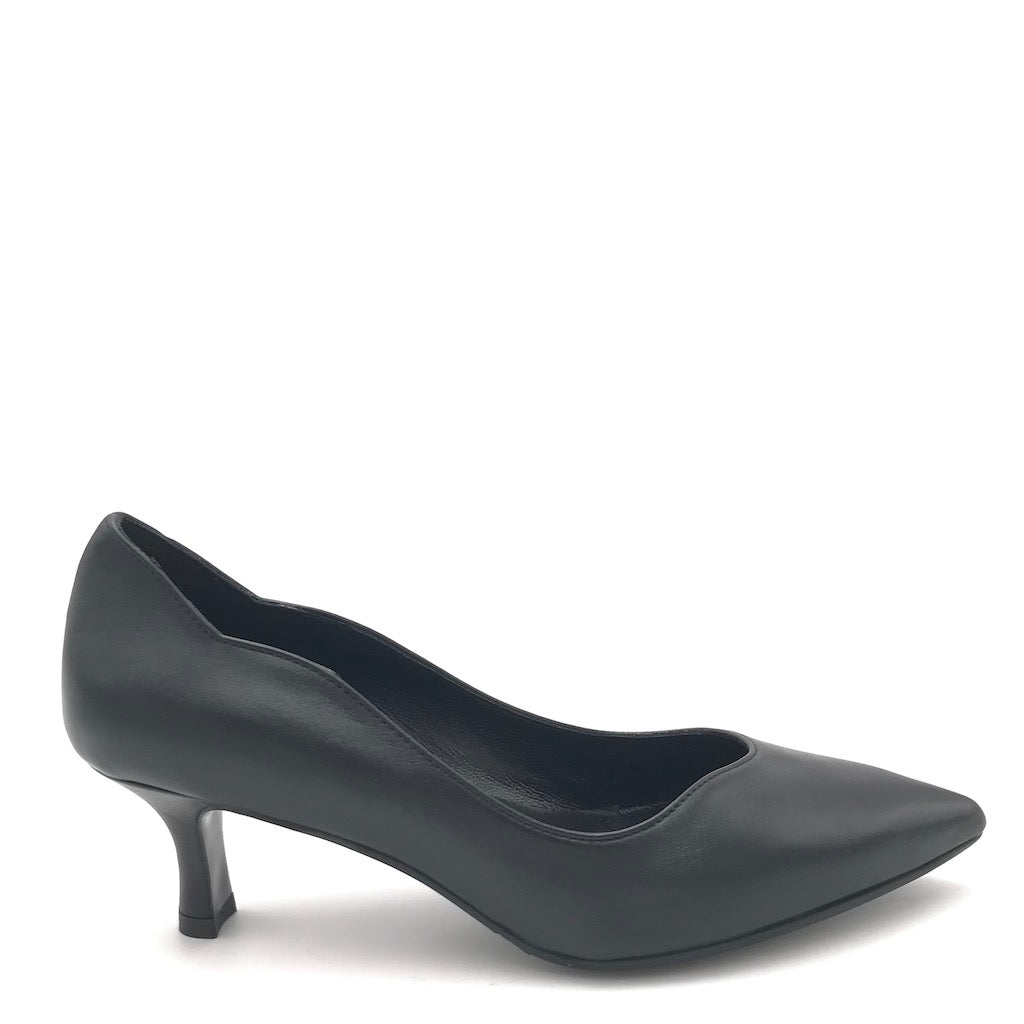 Zulian Calzature Decolletè Lory scollo asimmetrico nera Vendite Flash